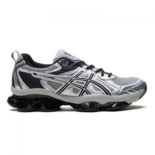 Asics Gel-Kinsei OG Chunky Sneakers Silver and Black