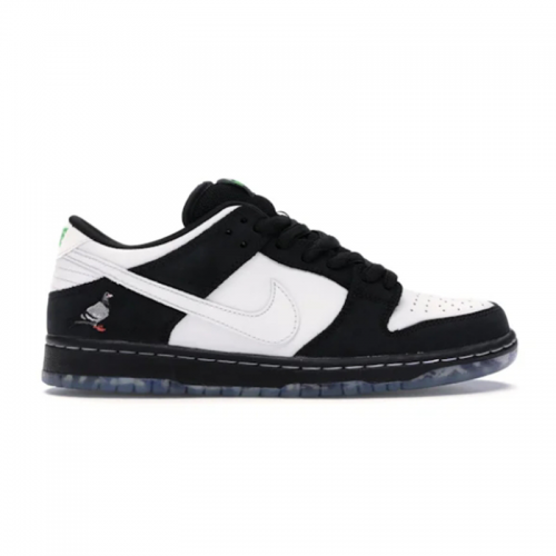 Nike SB Dunk Low Panda Pigeon iconic streetwear Sneakers Black and White