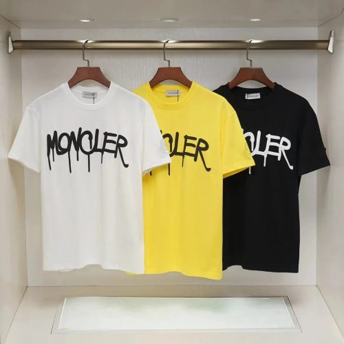 Moncler Graffiti Print Graphic Tee Cotton T-Shirt Multicolor