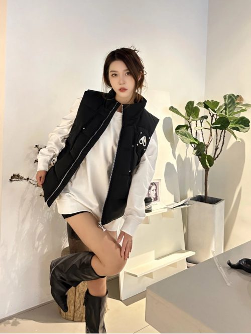 Moose Knuckles Puffer Vest Sleeveless Jacket Black