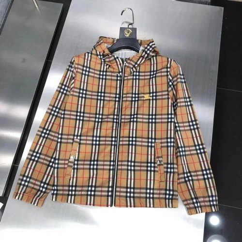 Burberry Check Print Hooded Jacket Casual Windbreaker Beige