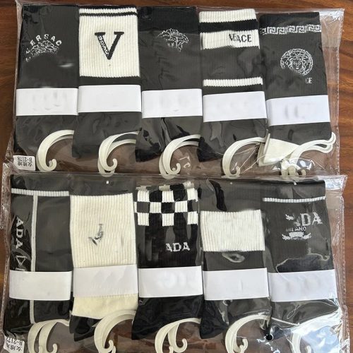Versace Logo Pattern Socks Set Black and White