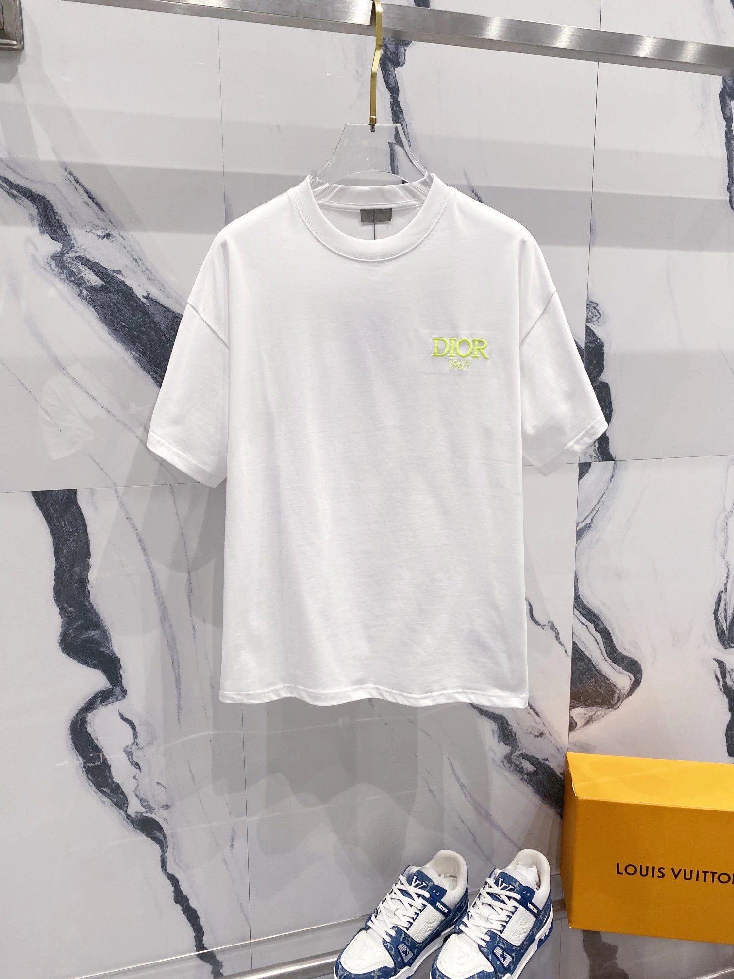 9 9