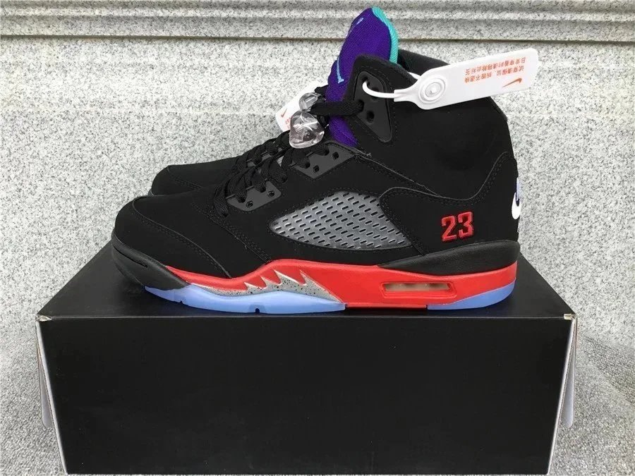 4 4