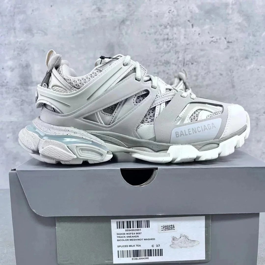 GOOD 巴黎Track3.0 拼接奶茶色 GOOD 巴黎Track3.0 拼接奶茶色