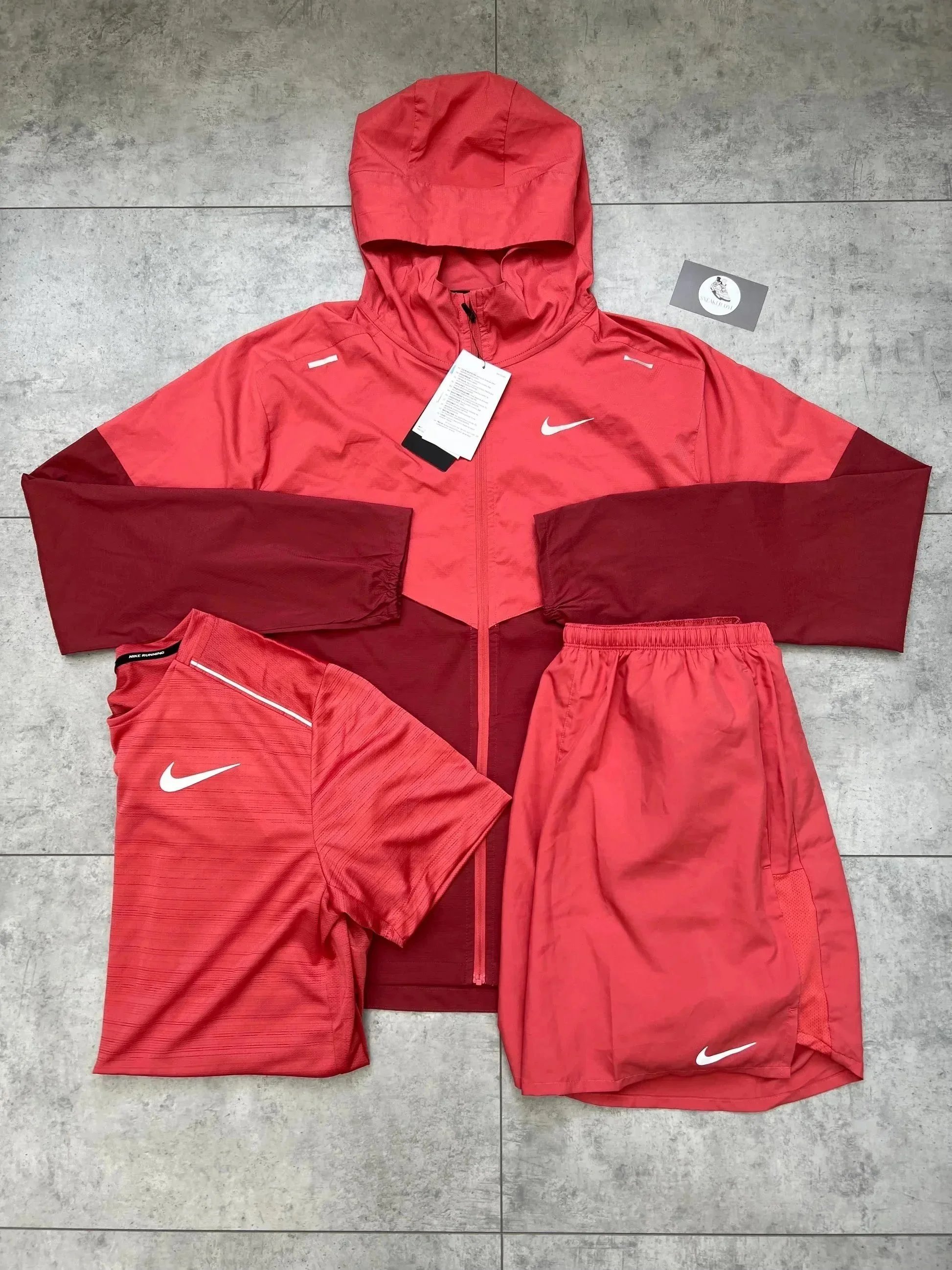 NIKE(短裤版三件套)-L276 NIKE(短裤版三件套)-L276