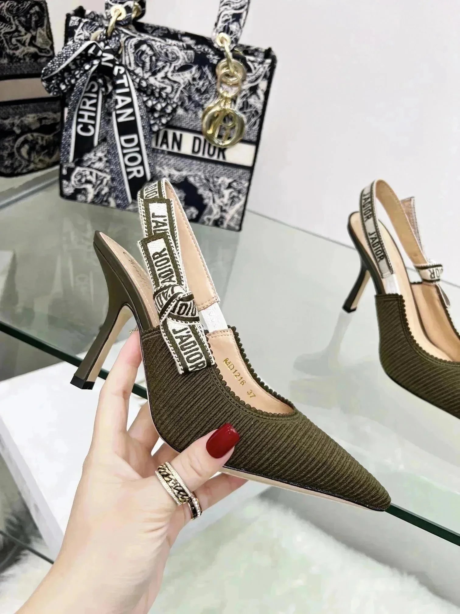 081202166 081202166