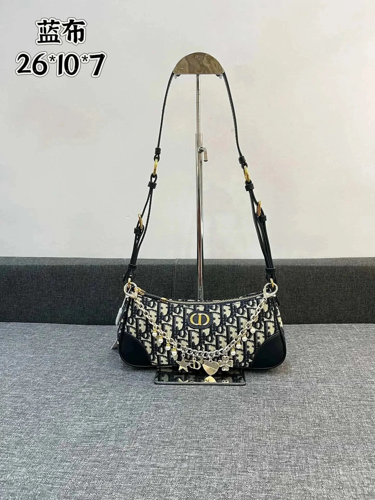 26/10/ 7 26/10/ 7