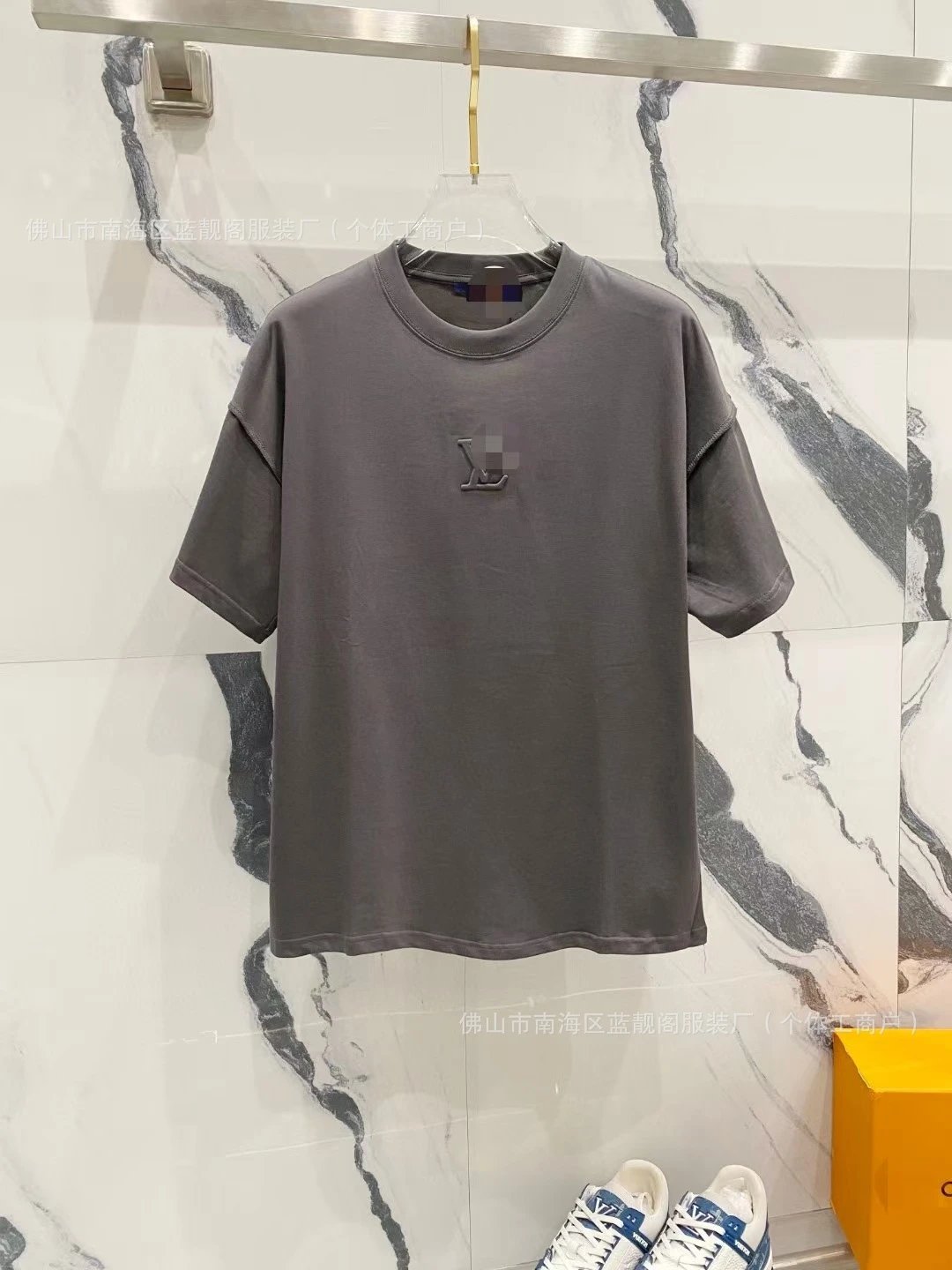 L03灰色(立体浮雕) L03灰色(立体浮雕)
