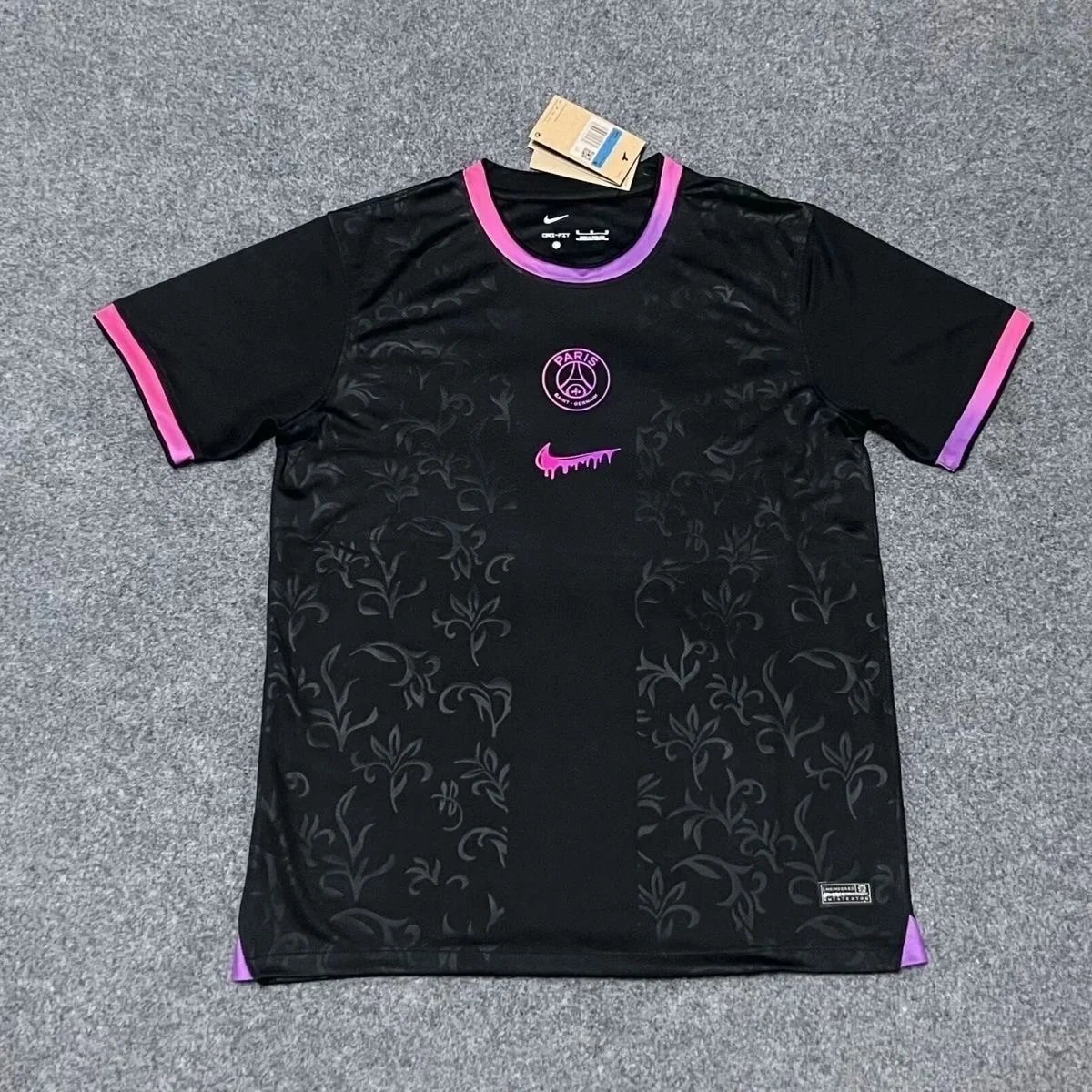 32 32