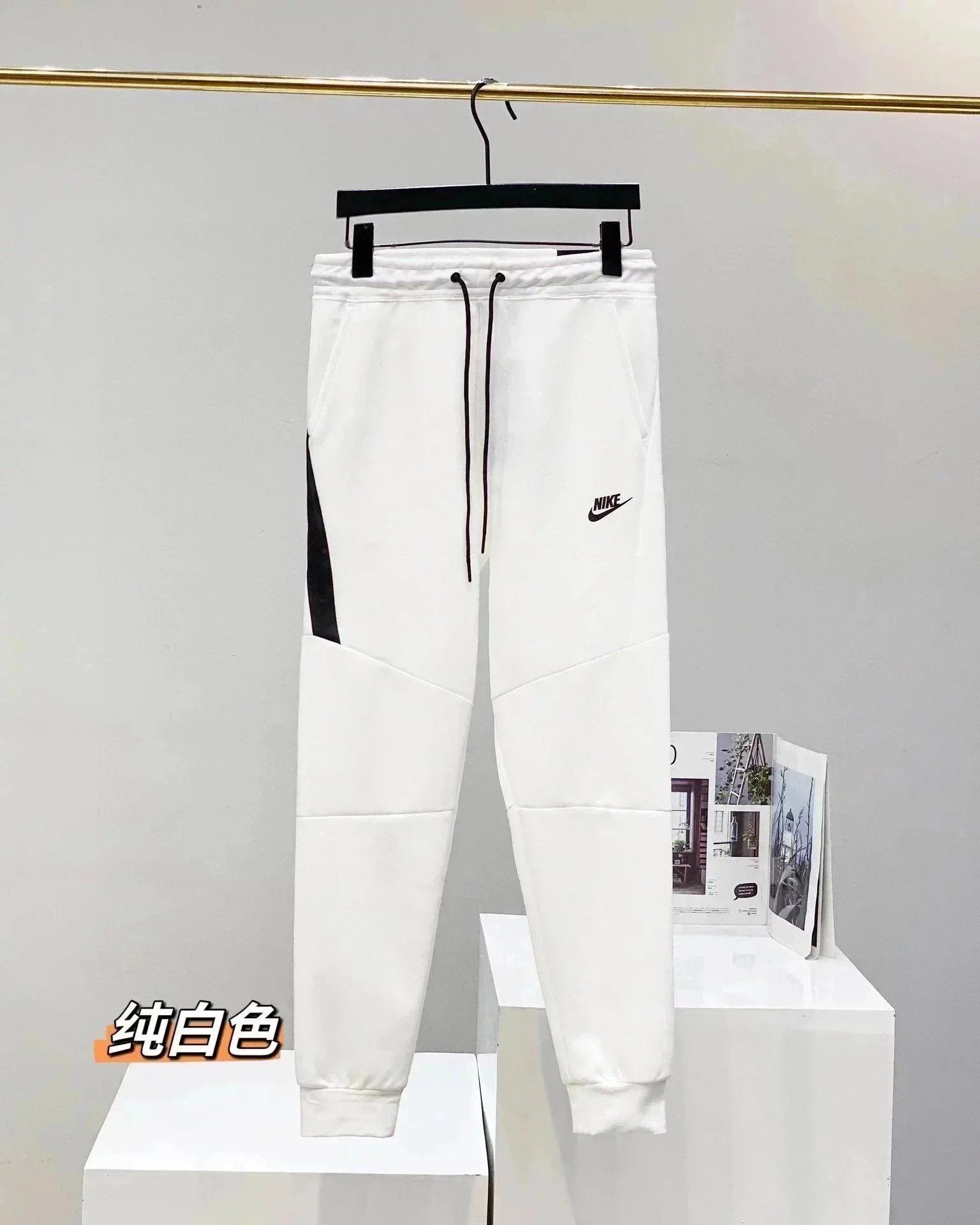 白色裤子 白色裤子