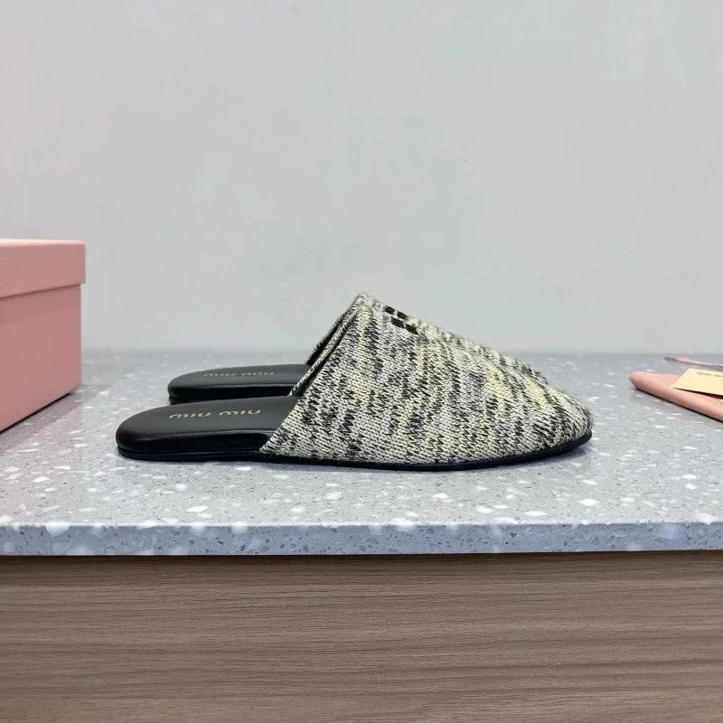 4 4
