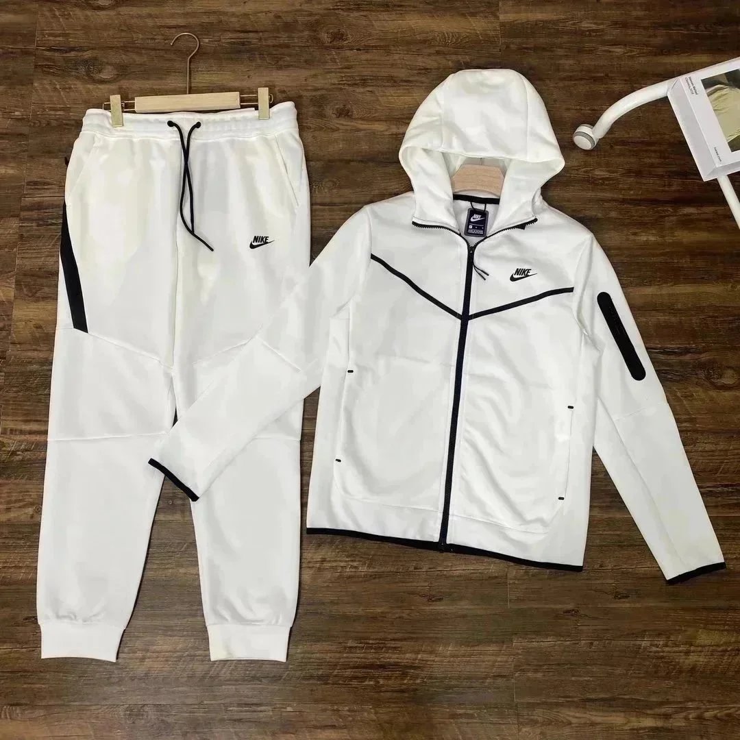 白色一套 白色一套