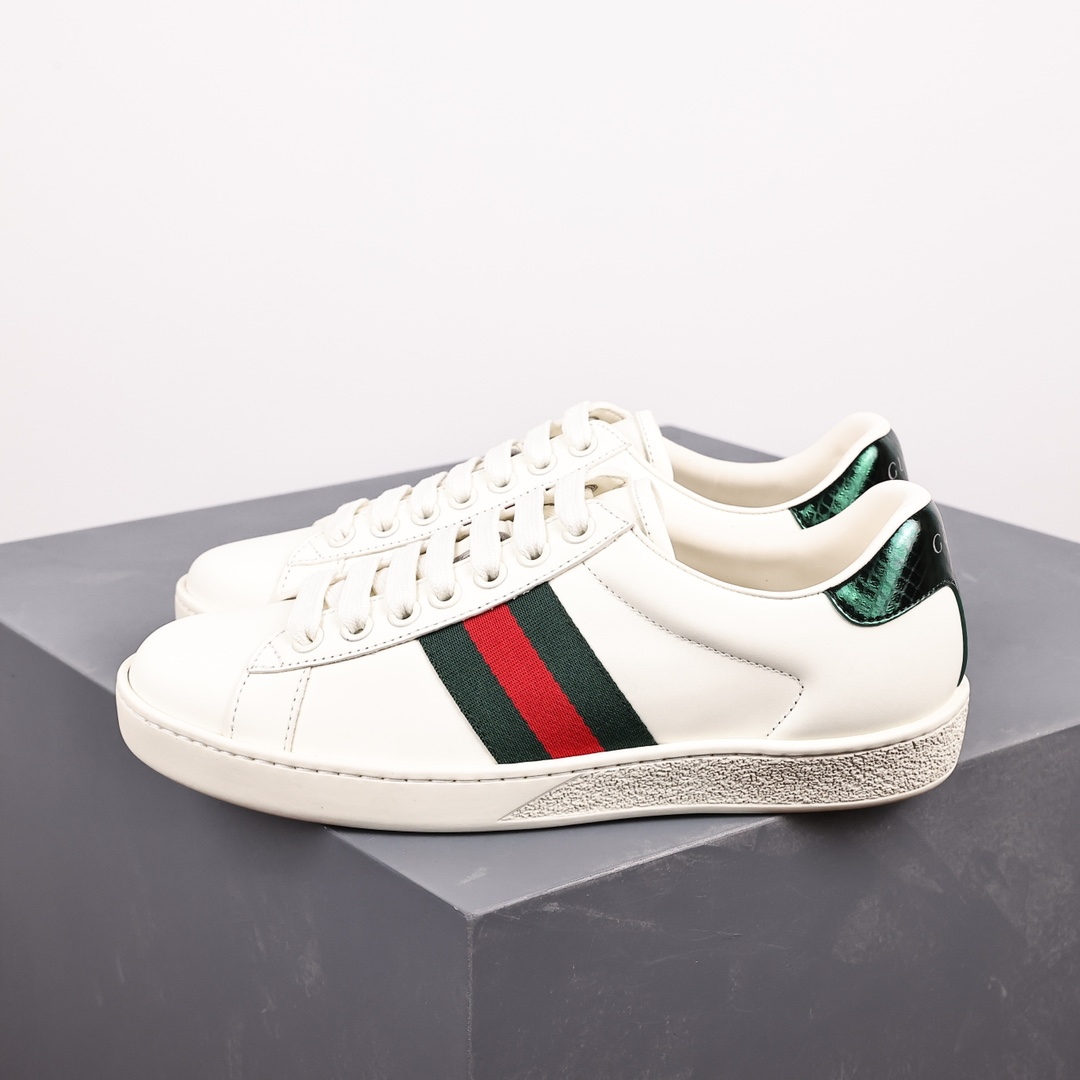 01 01