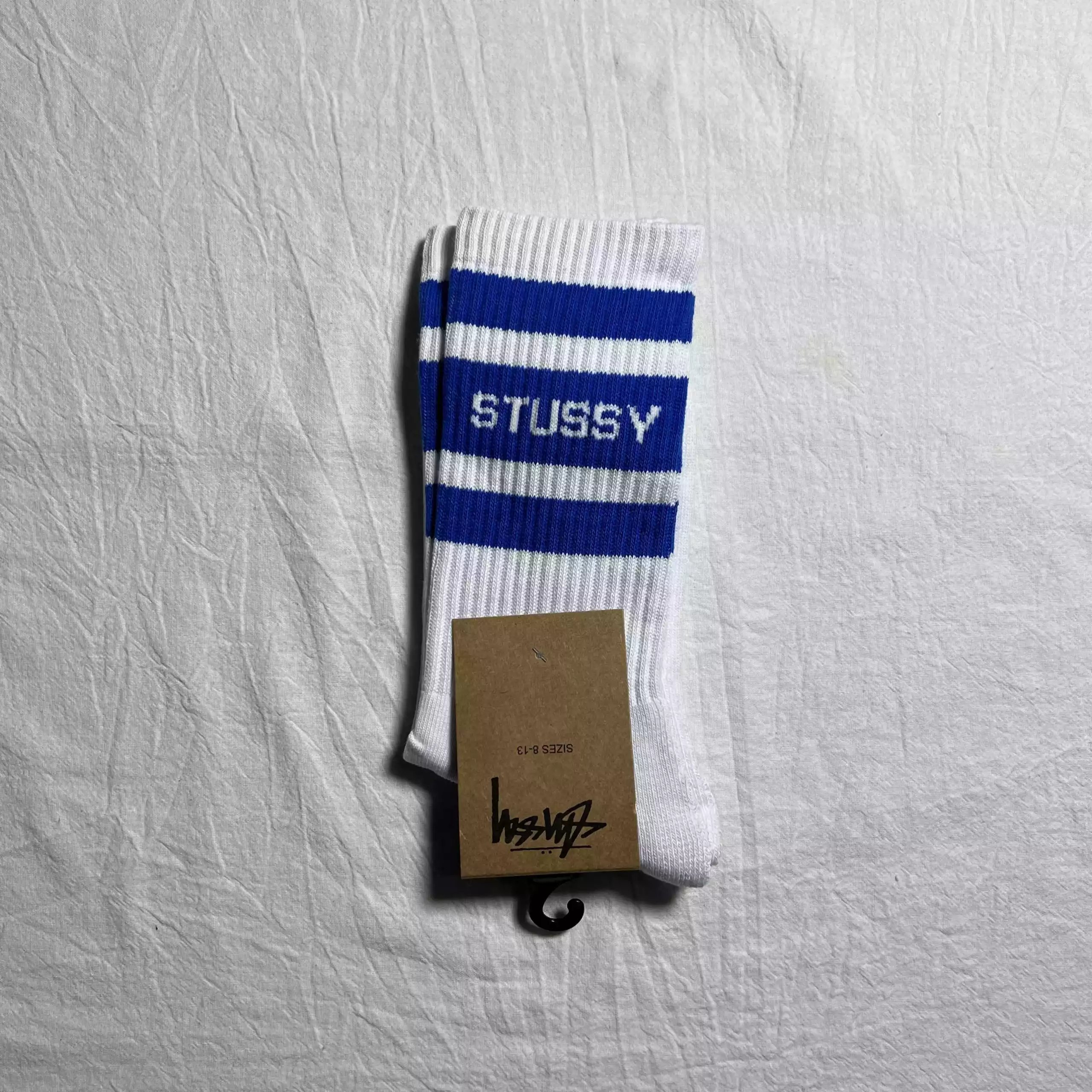 E E