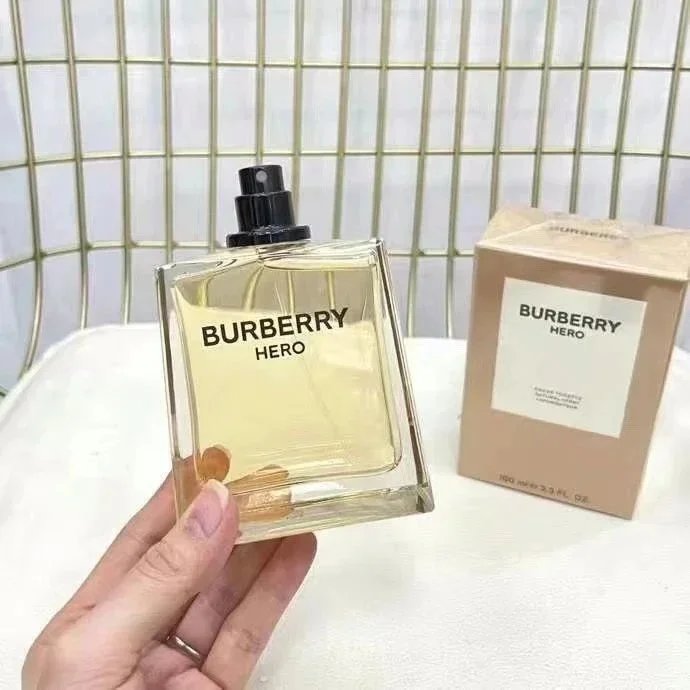 Burberry HERO 100ml Burberry HERO 100ml