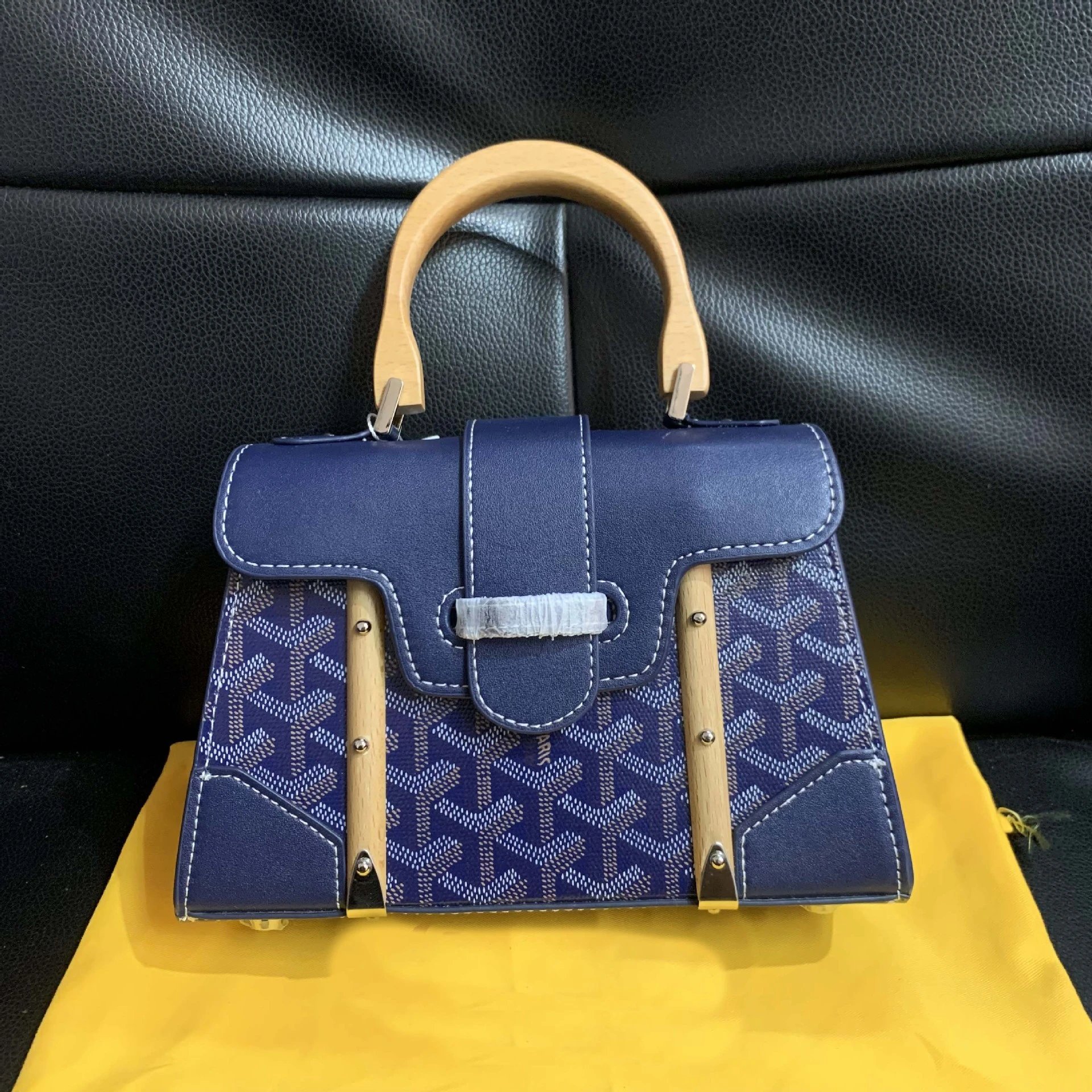4 4