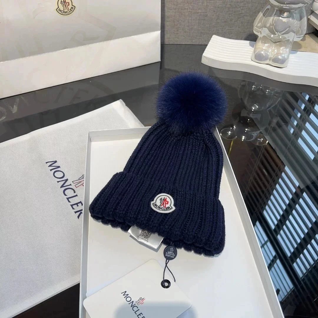 32 32