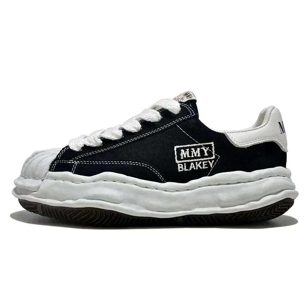 9 9