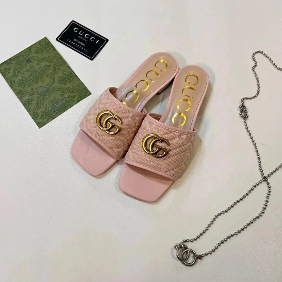 9 9