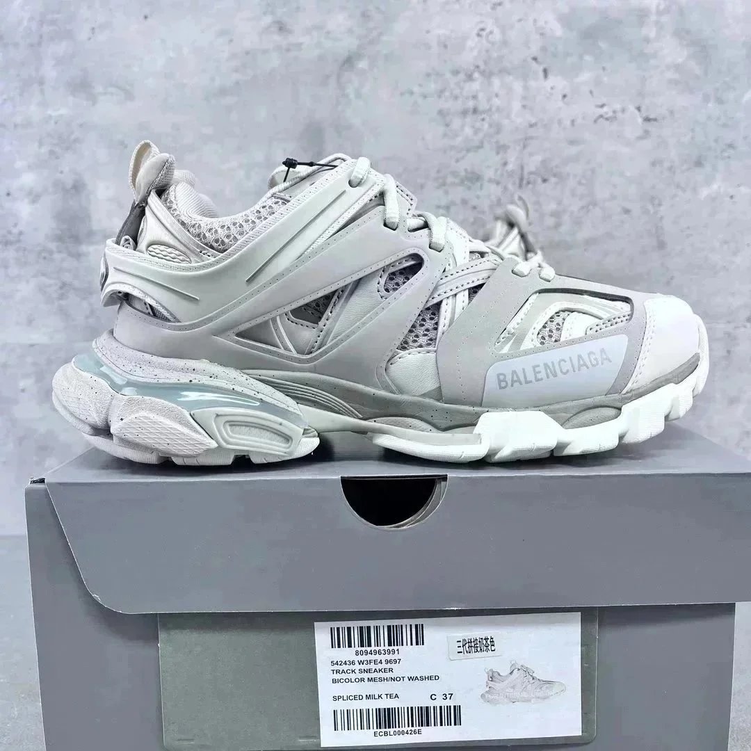 3 3