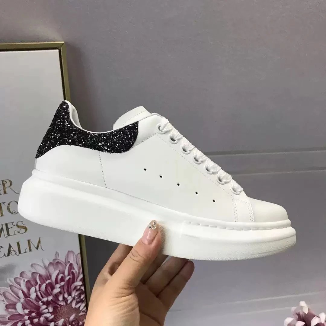 亮片黑尾 亮片黑尾