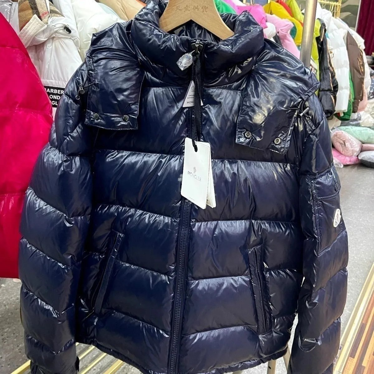藏蓝色 藏蓝色