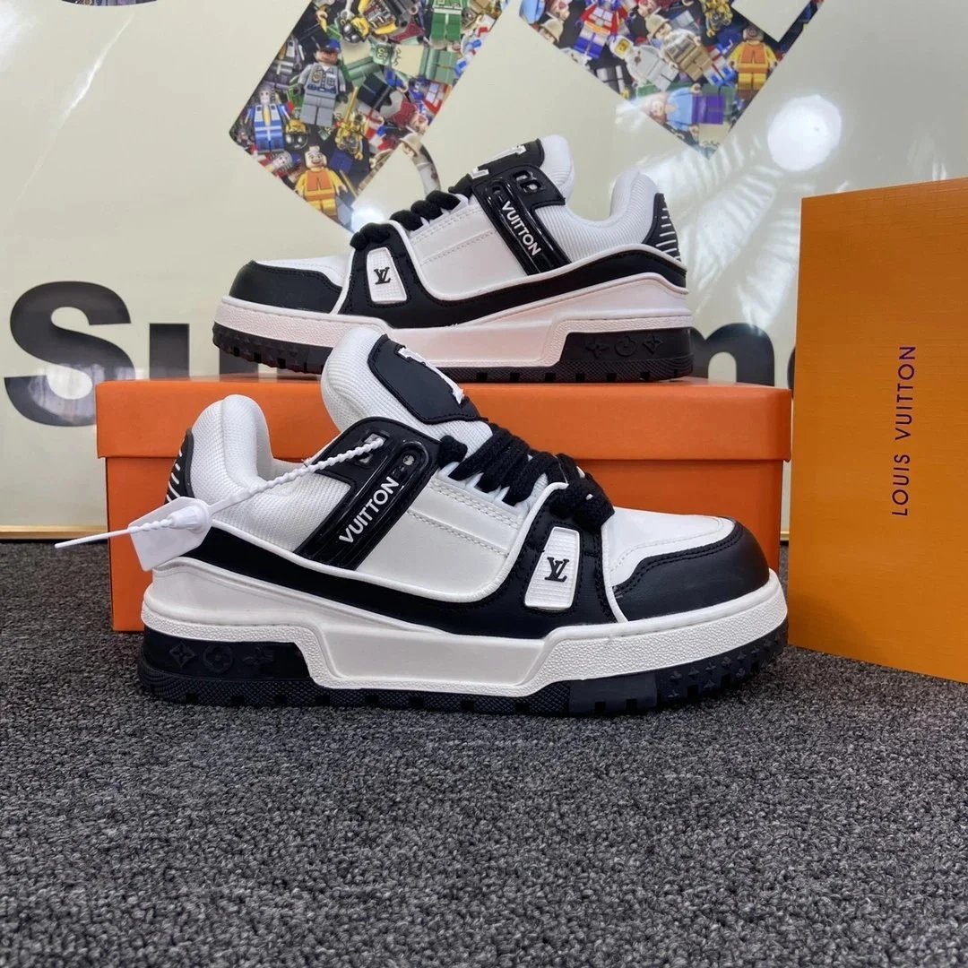 4 4