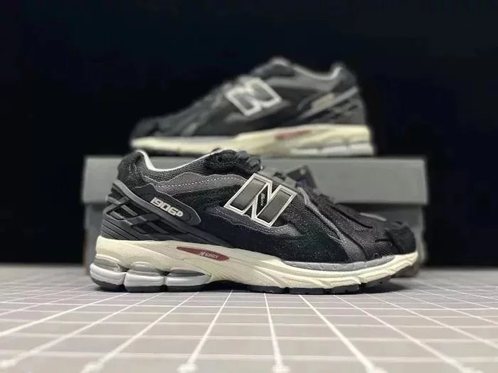 02 02