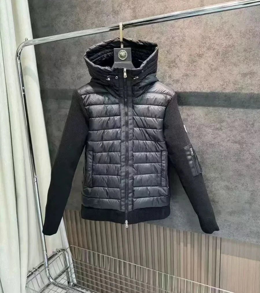 Moncler黑色连帽