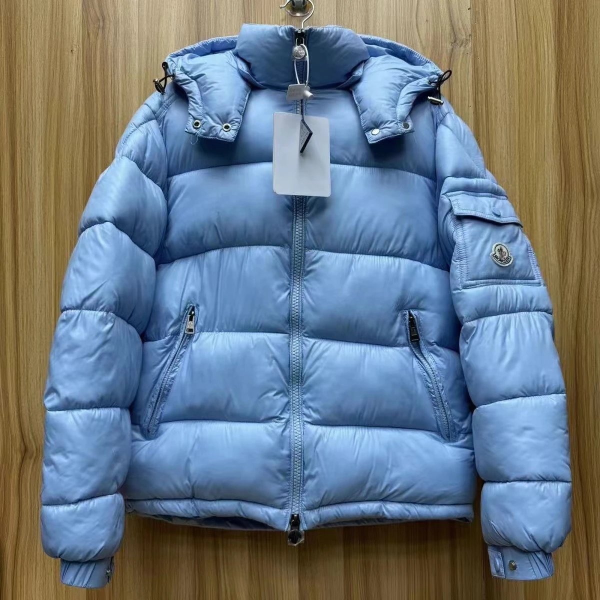 水蓝色