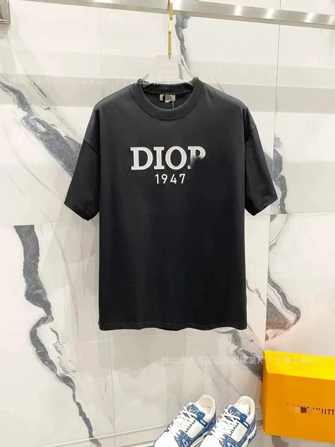 D06黑色