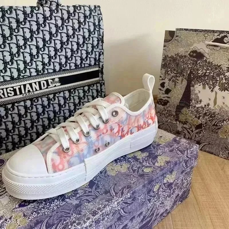 红色低帮