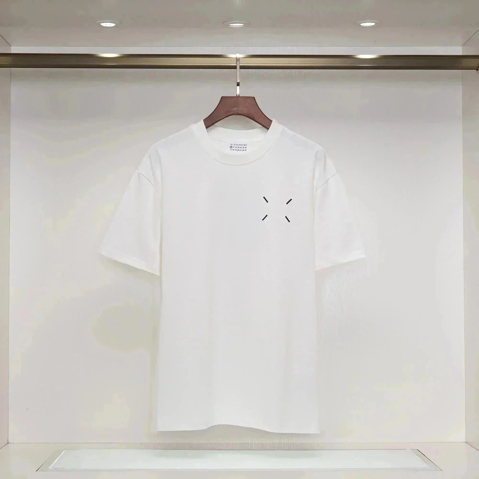 白色极简005