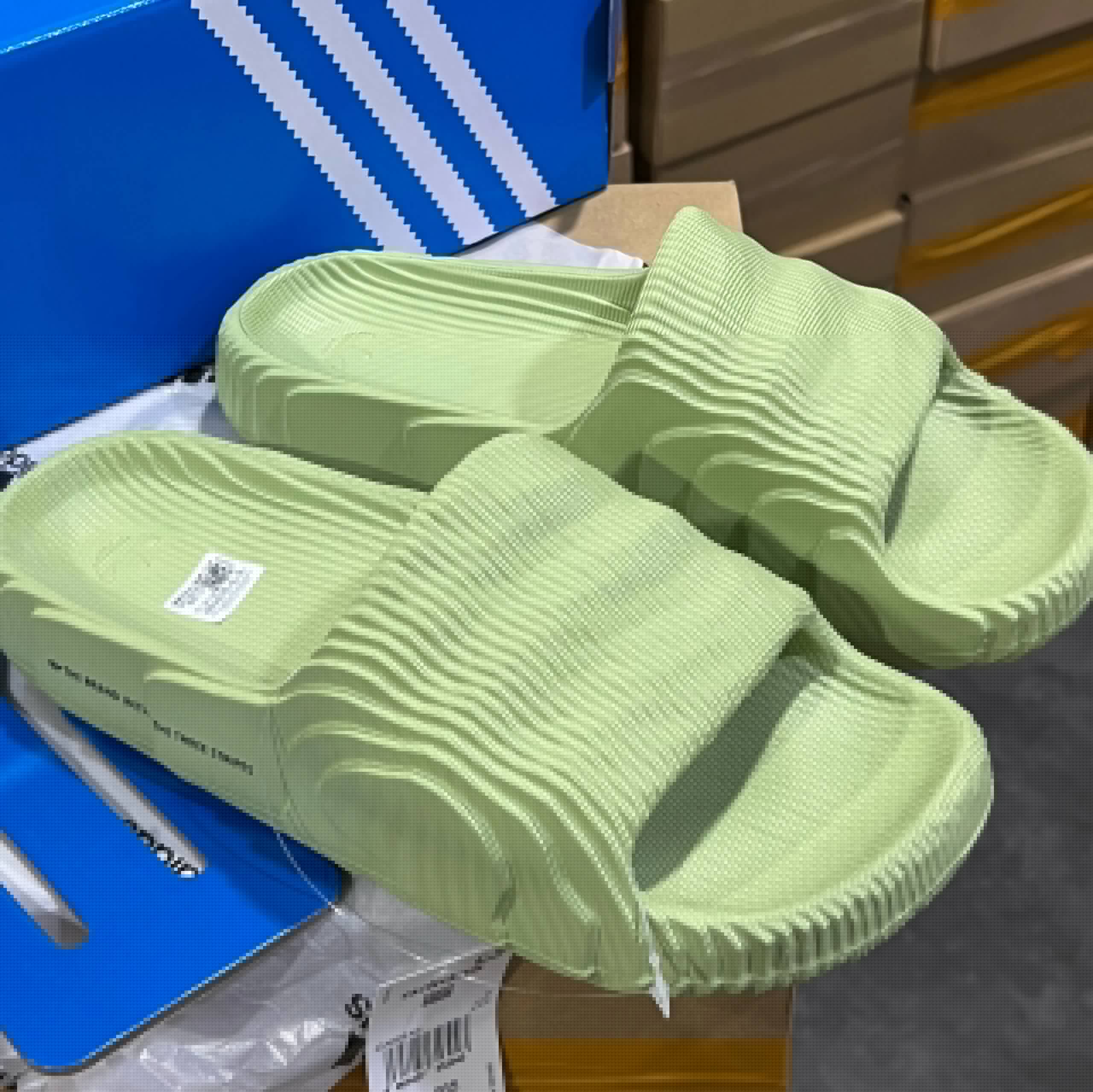 绿色