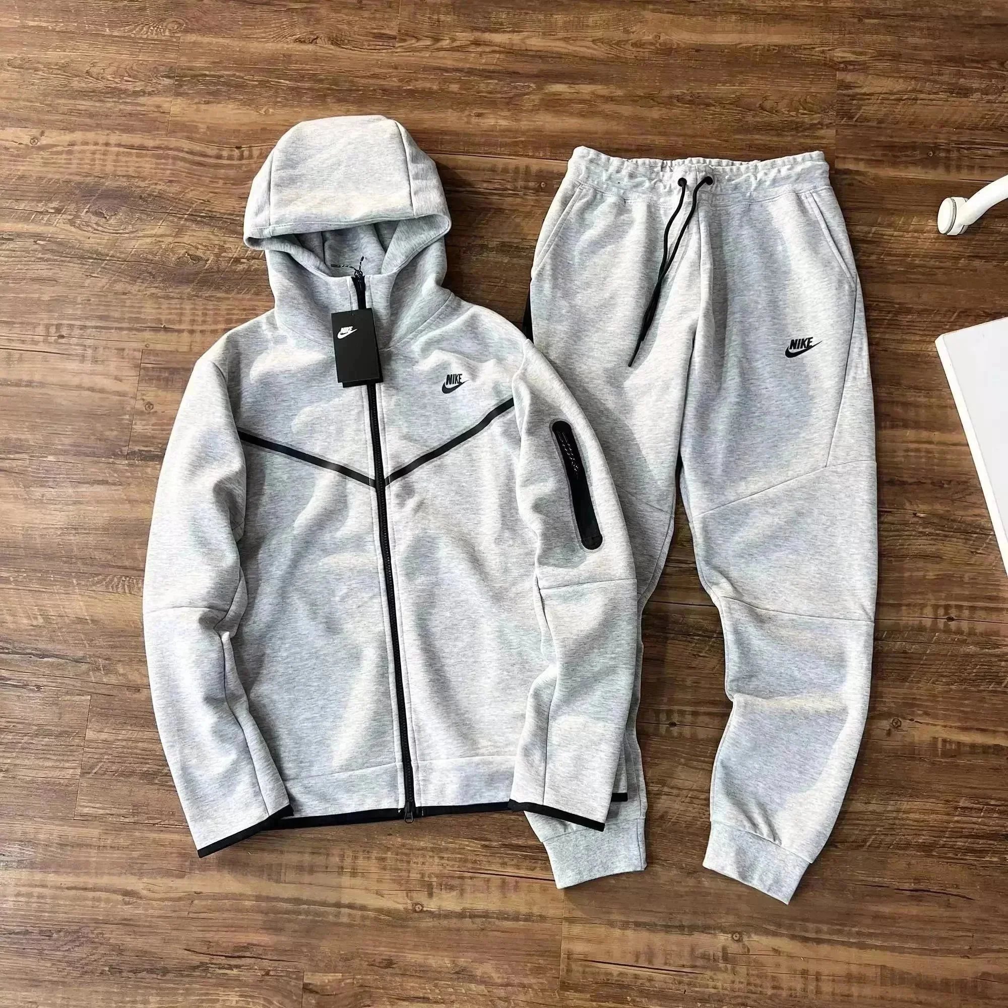 灰色一套