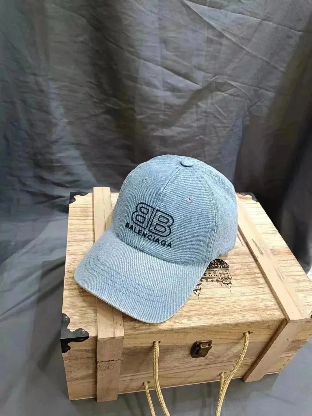 09