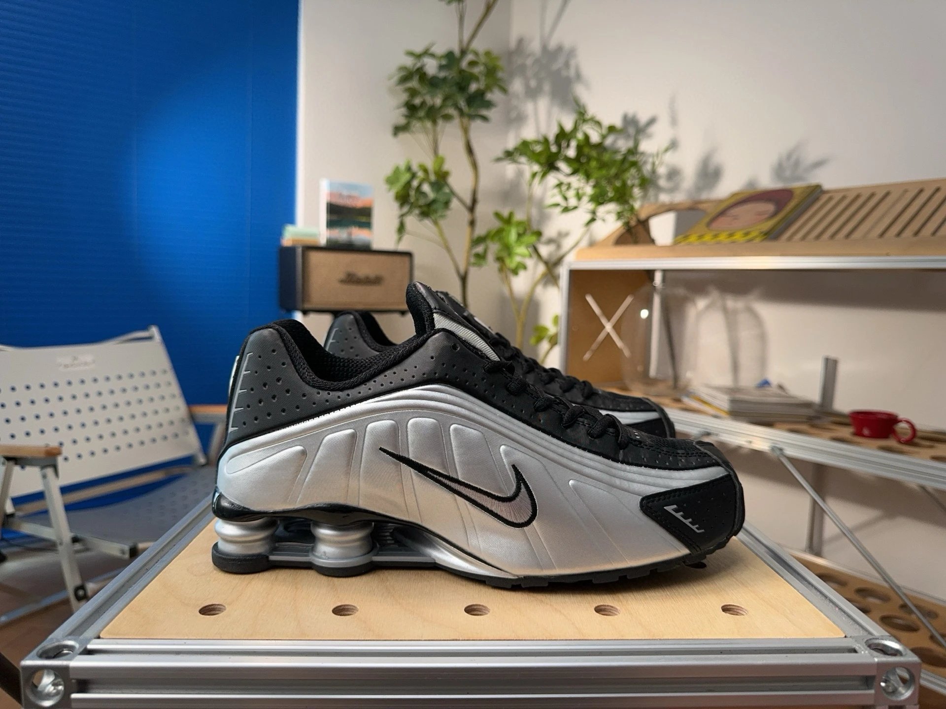 23