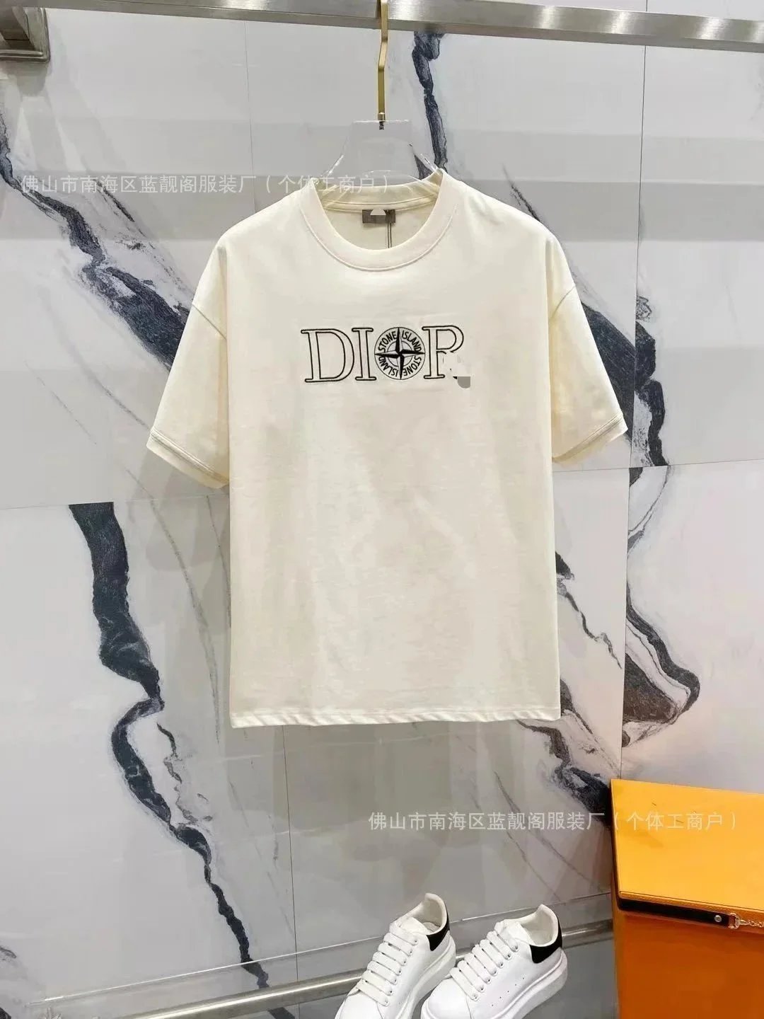 D07杏色