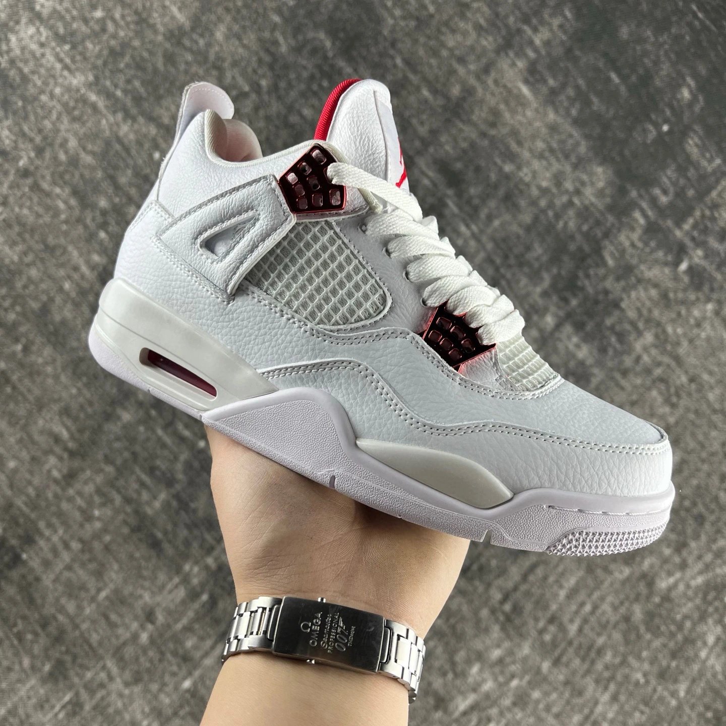aj4外贸款-白红扣