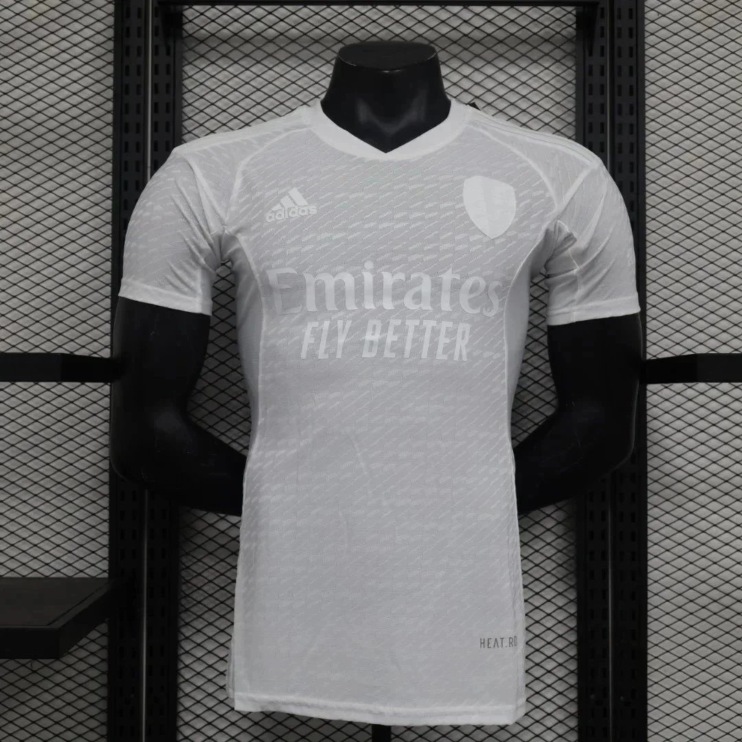 010934079 Arsenal White