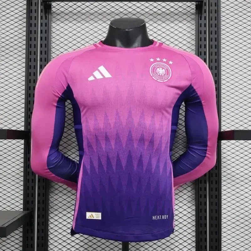 010934046 German guest long-sleeve