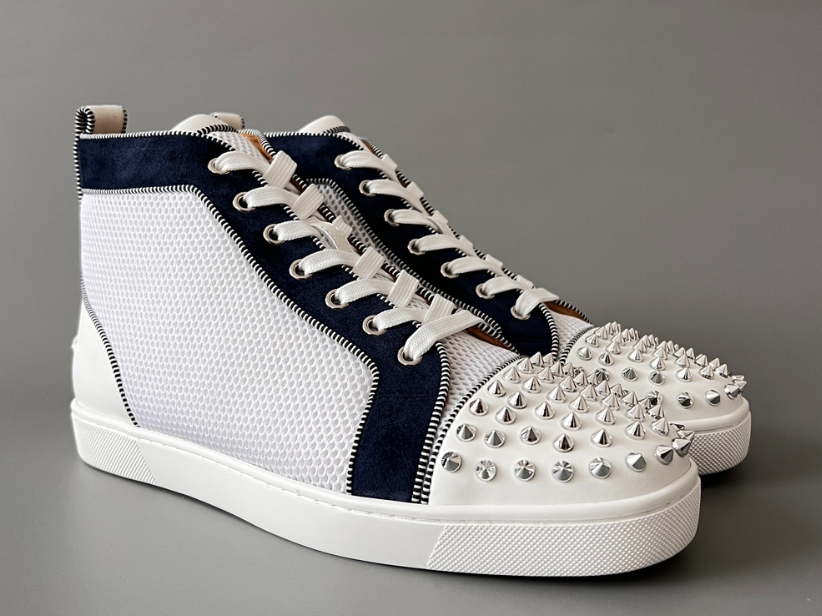 High-top 17