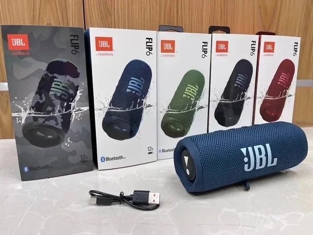 JBL Flip 6 Portable Bluetooth Speaker Blue