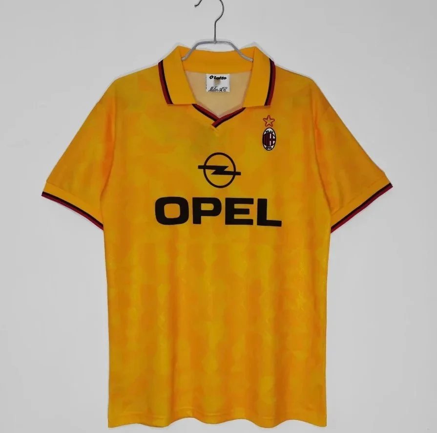 9596AC Milan Two Guest