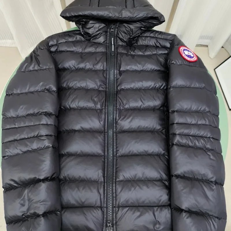 Canada goose黑色-红色袖标 Canada goose黑色-红色袖标