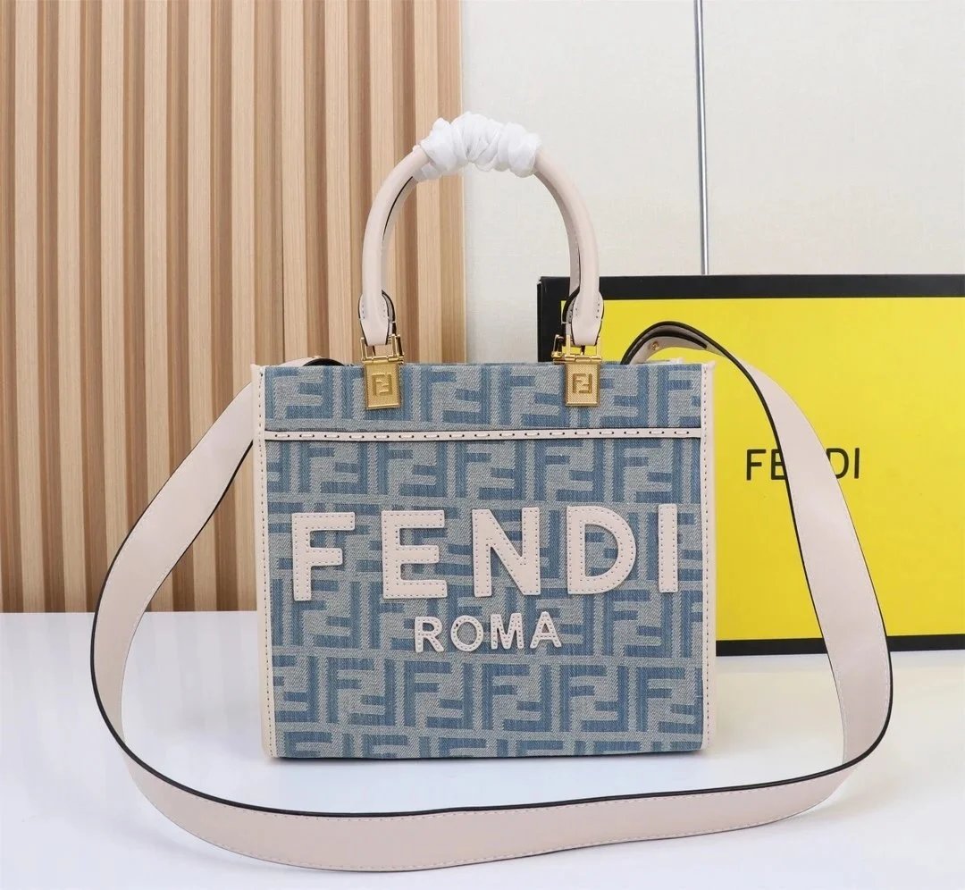 25c m 25c m