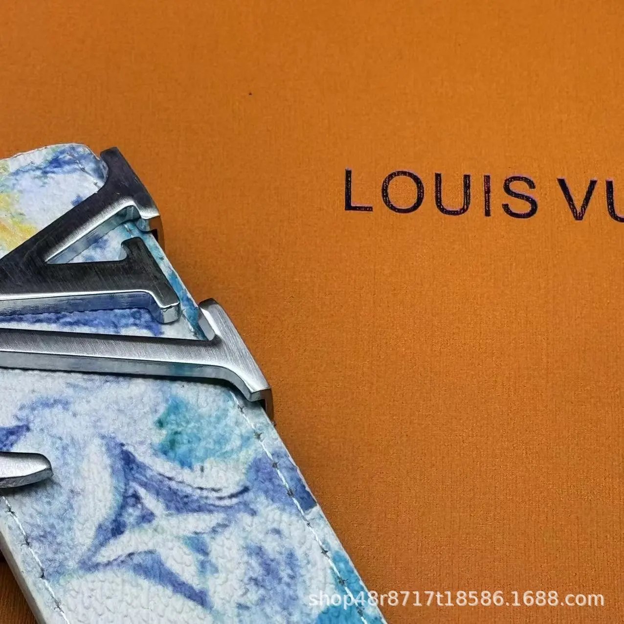 白兰涂鸦 银扣 白兰涂鸦 银扣