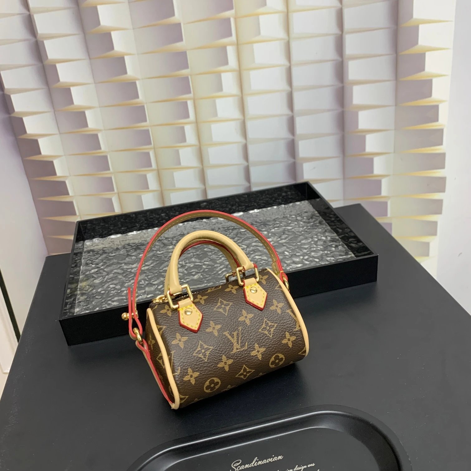 4 4
