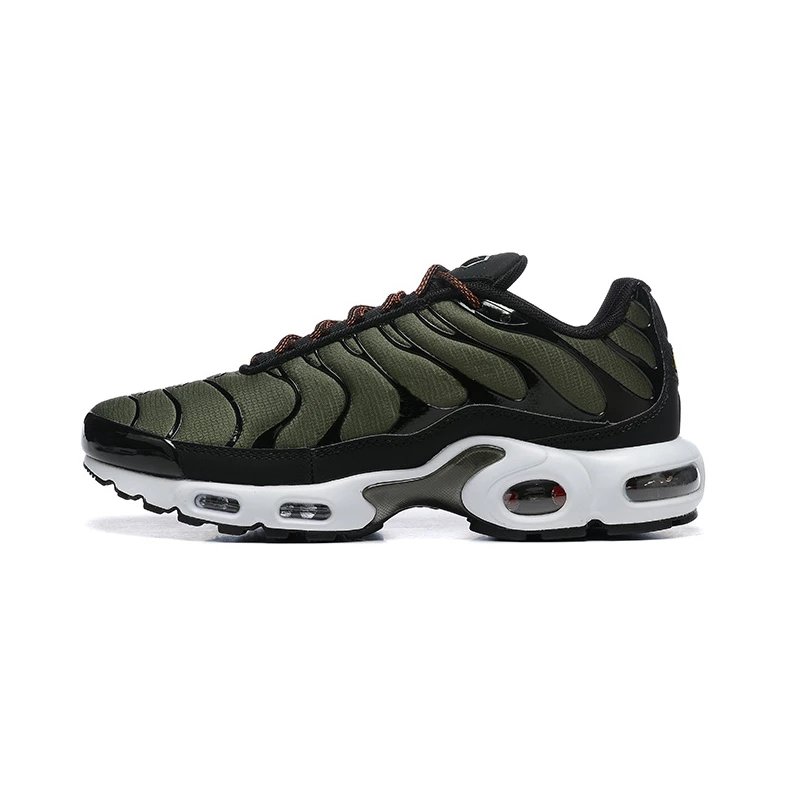 军绿黑 军绿黑